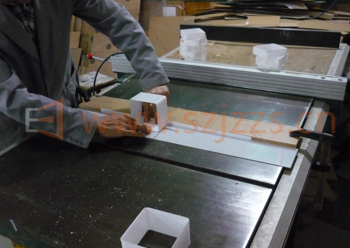 亞克力展示架配件拋光 亞克力展示架配件拋光