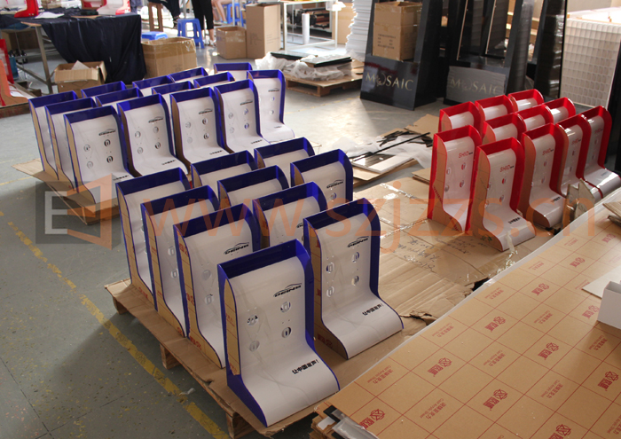 國內大洋風汽車喇叭展示架案例