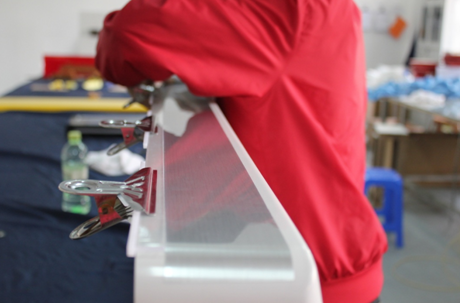 遙控器模型封膠中 遙控器模型封膠中