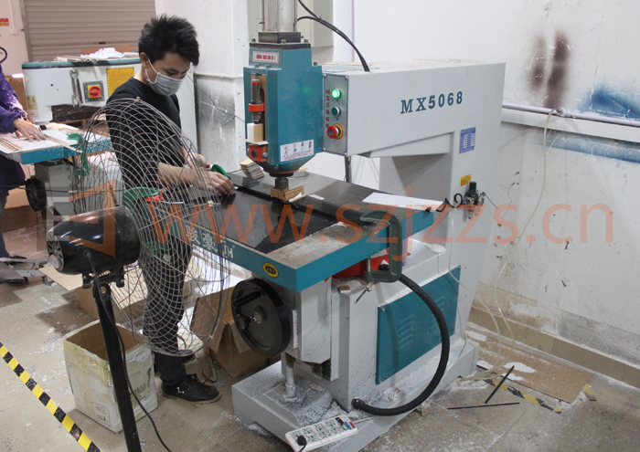 用于展示架制作的拋光機