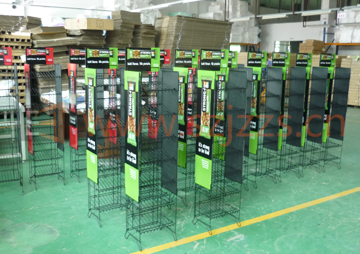 KIND Snacks品牌金屬鐵線展示架案例