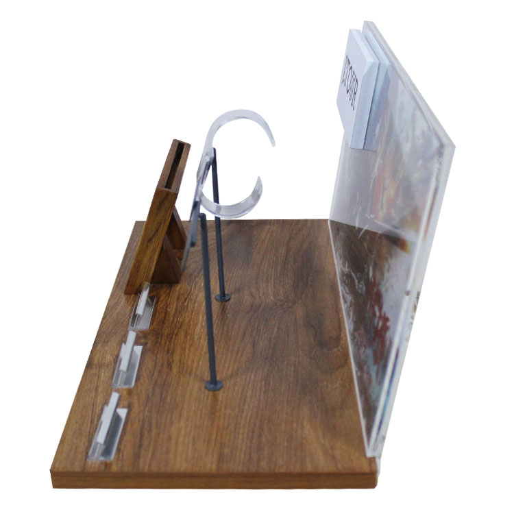 創意臺面貼木手表展示架帶宣傳海報 創意臺面貼木手表展示架帶宣傳海報